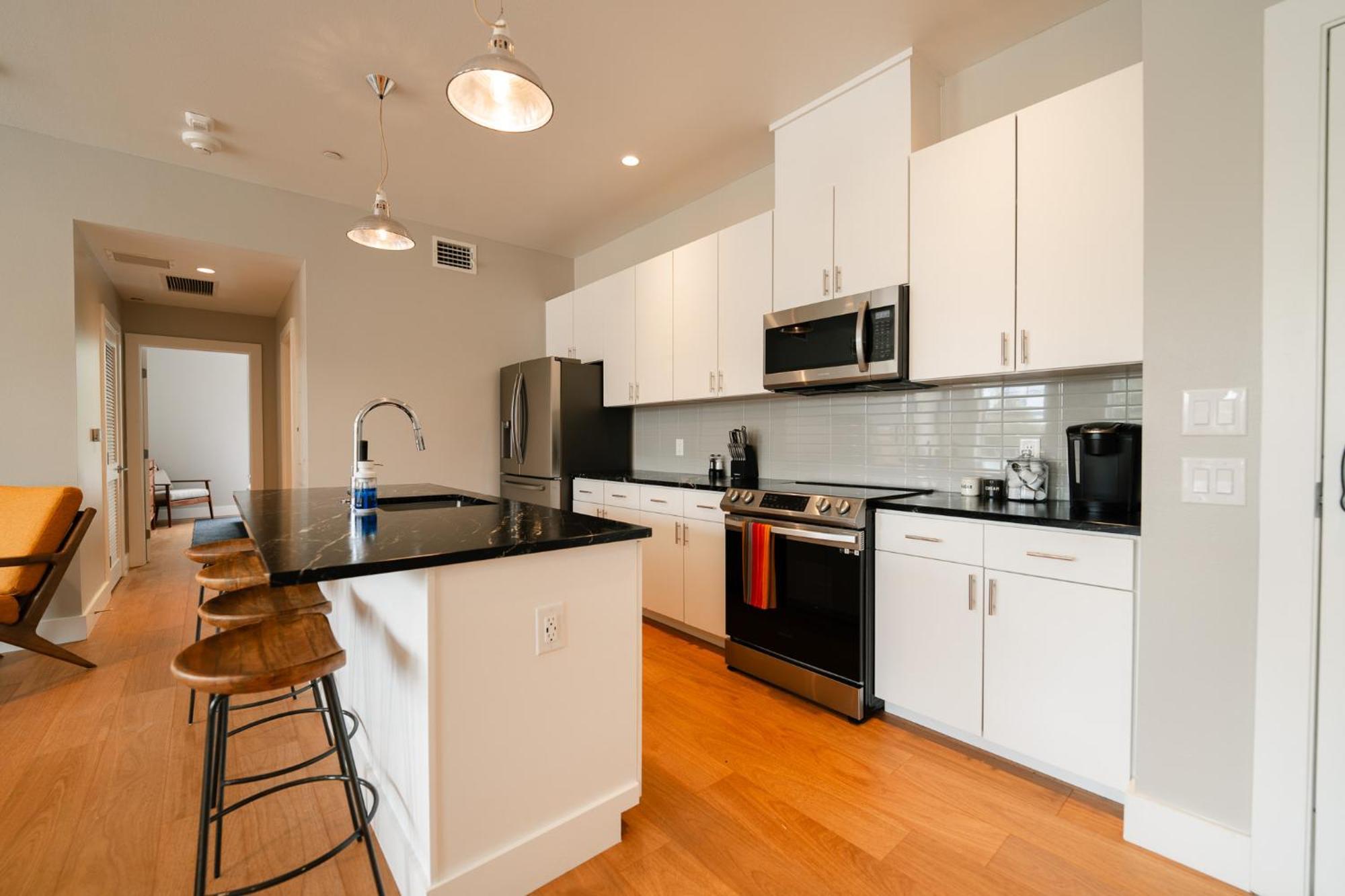 Western 1924 Luxury Lofts Martindale 外观 照片