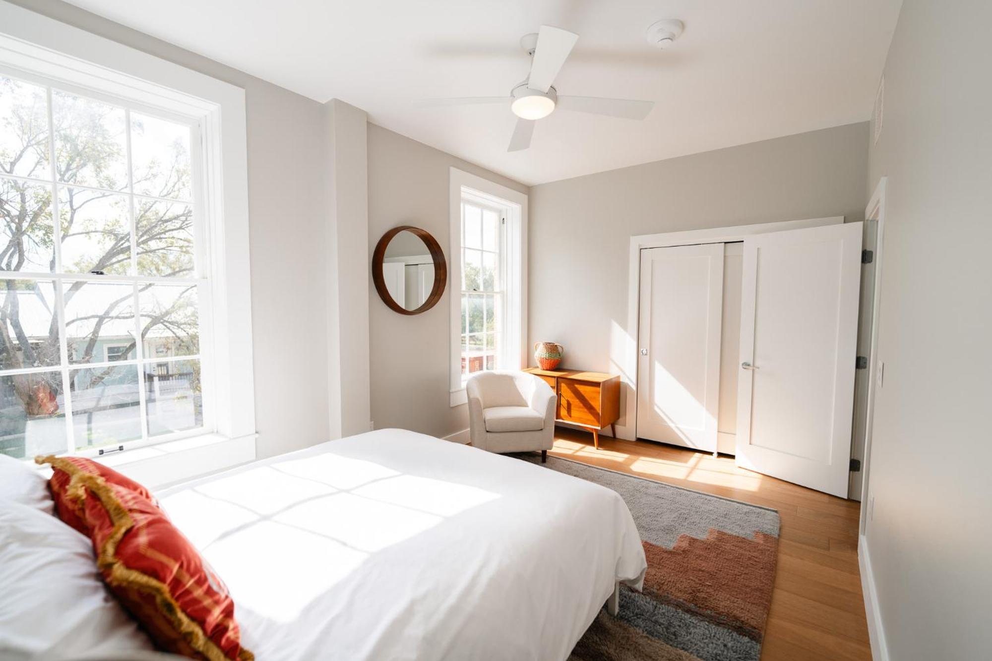 Western 1924 Luxury Lofts Martindale 外观 照片