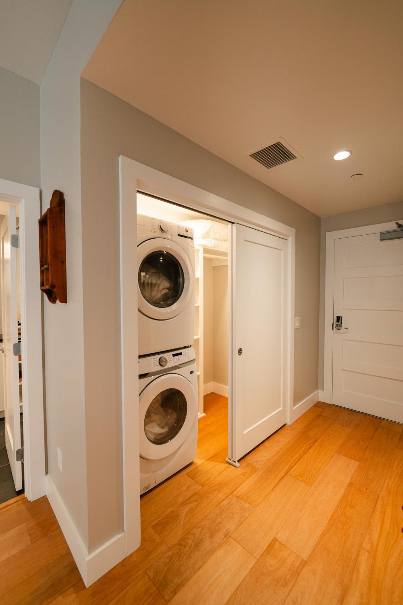 Western 1924 Luxury Lofts Martindale 外观 照片