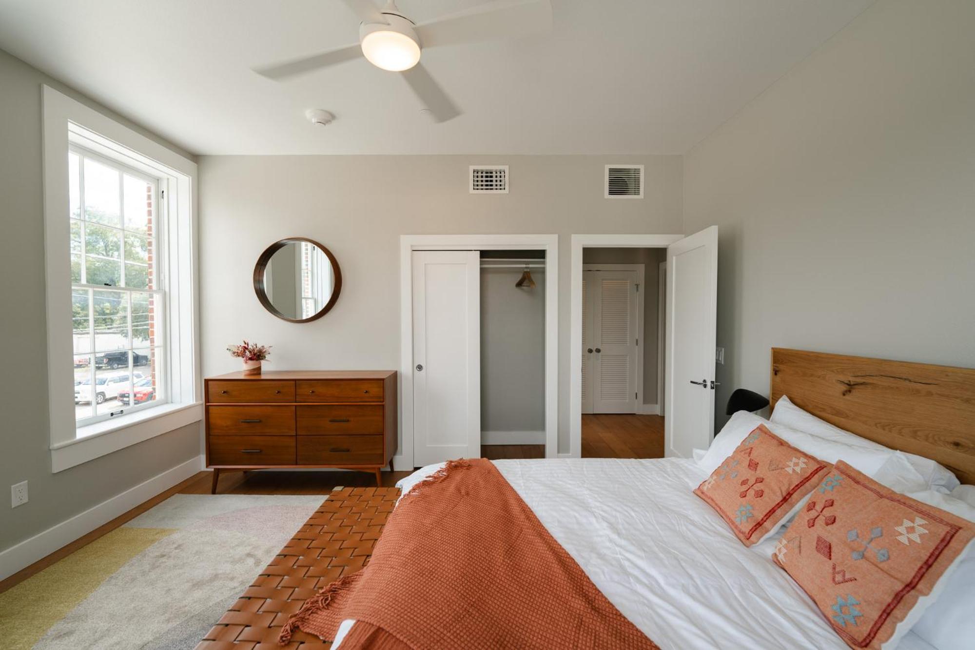 Western 1924 Luxury Lofts Martindale 外观 照片