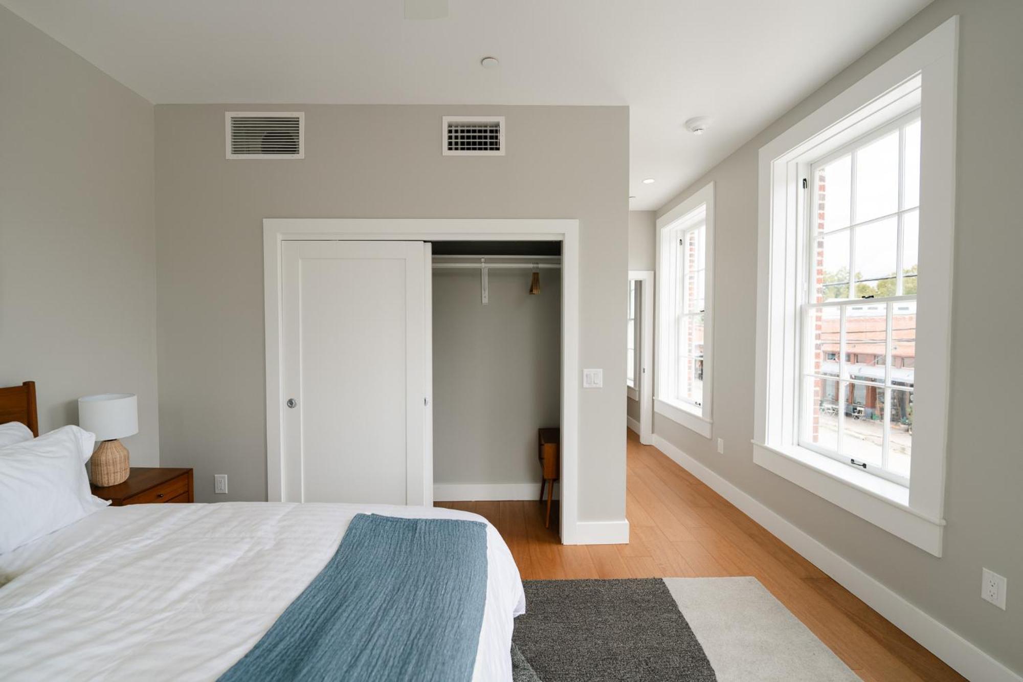 Western 1924 Luxury Lofts Martindale 外观 照片