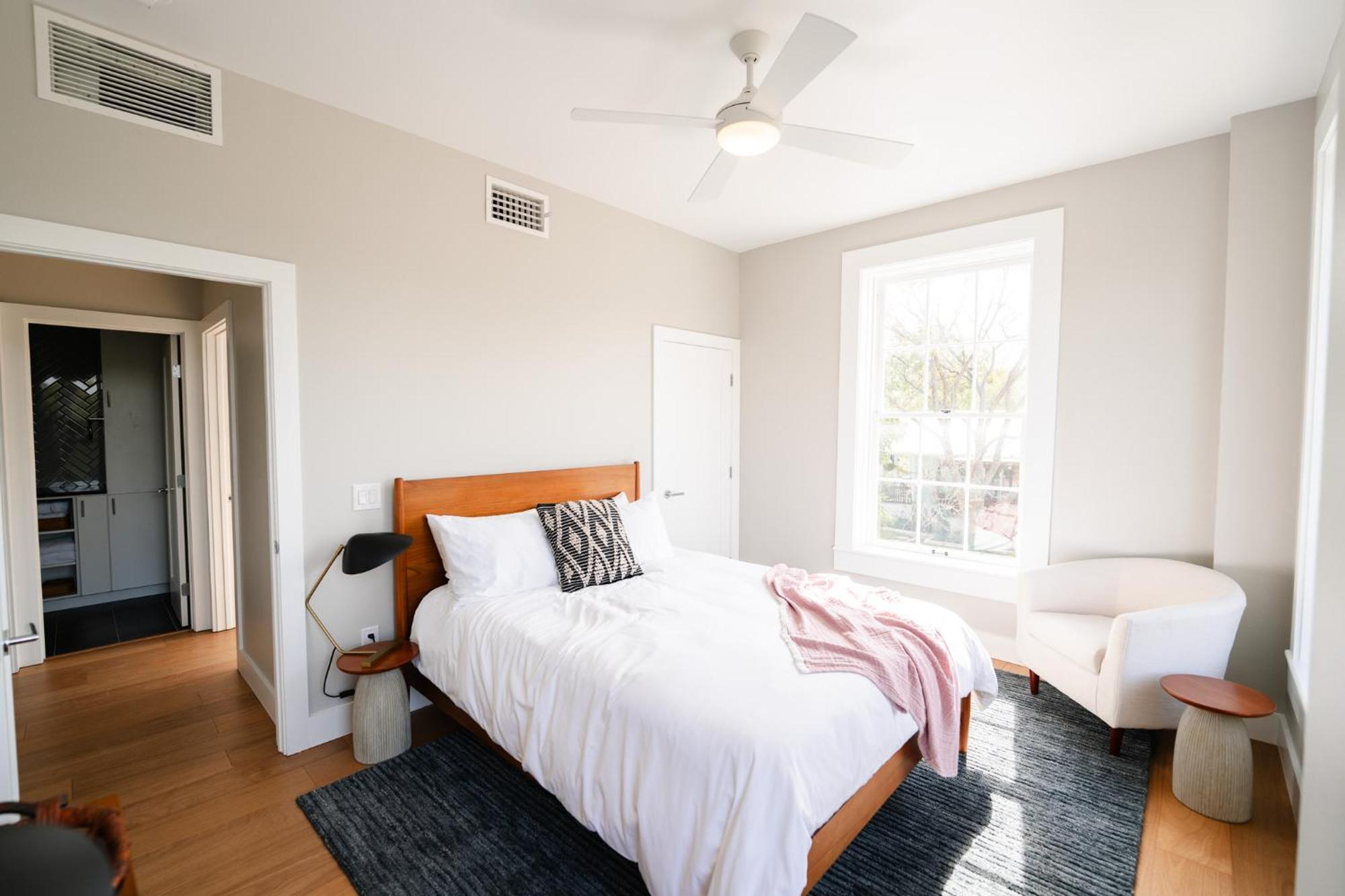 Western 1924 Luxury Lofts Martindale 外观 照片