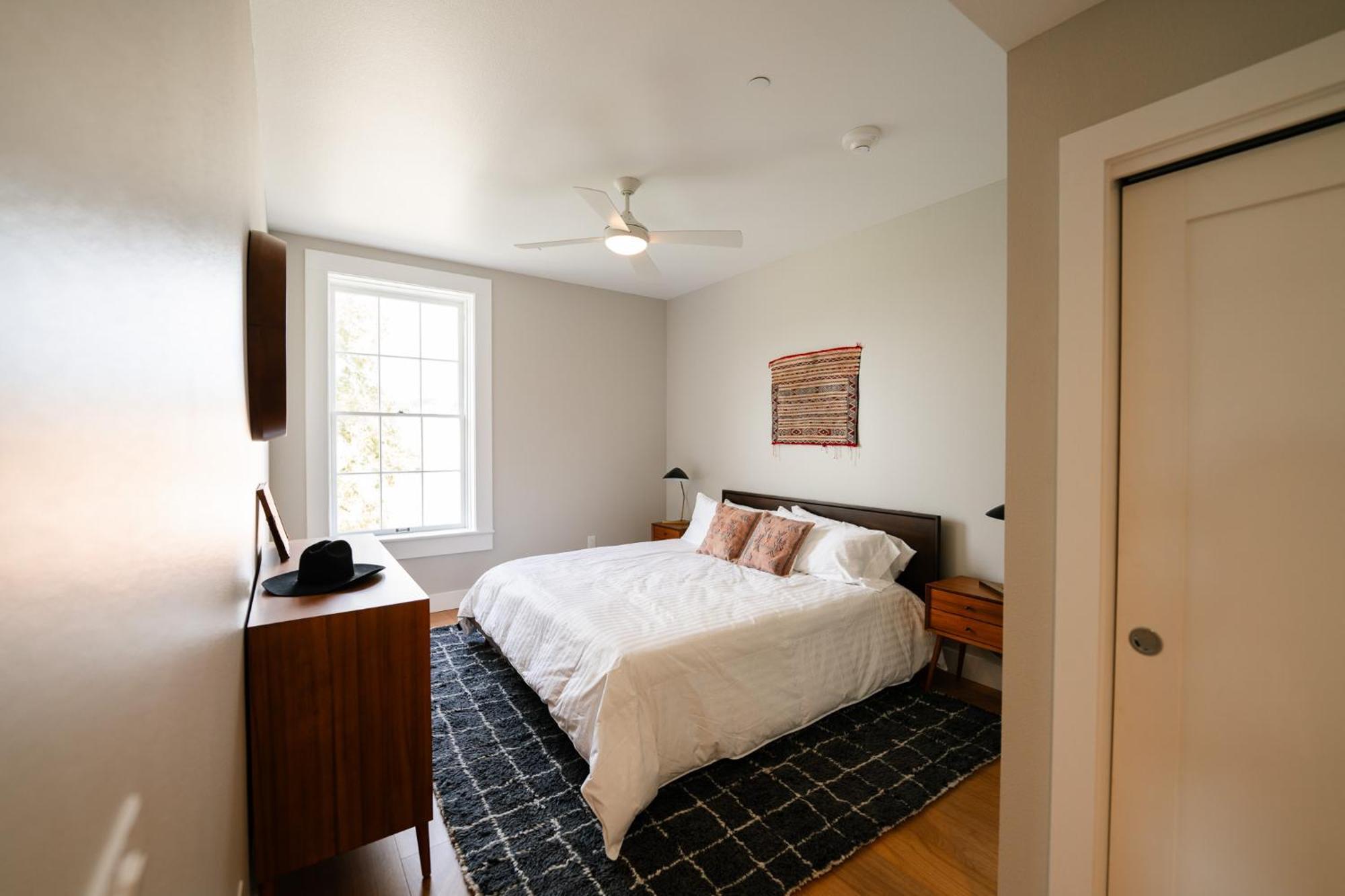 Western 1924 Luxury Lofts Martindale 外观 照片