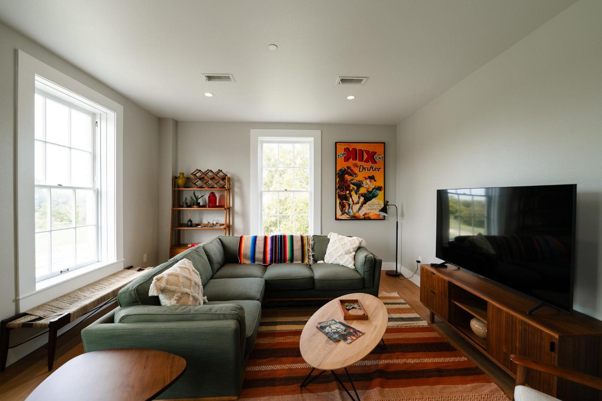 Western 1924 Luxury Lofts Martindale 外观 照片