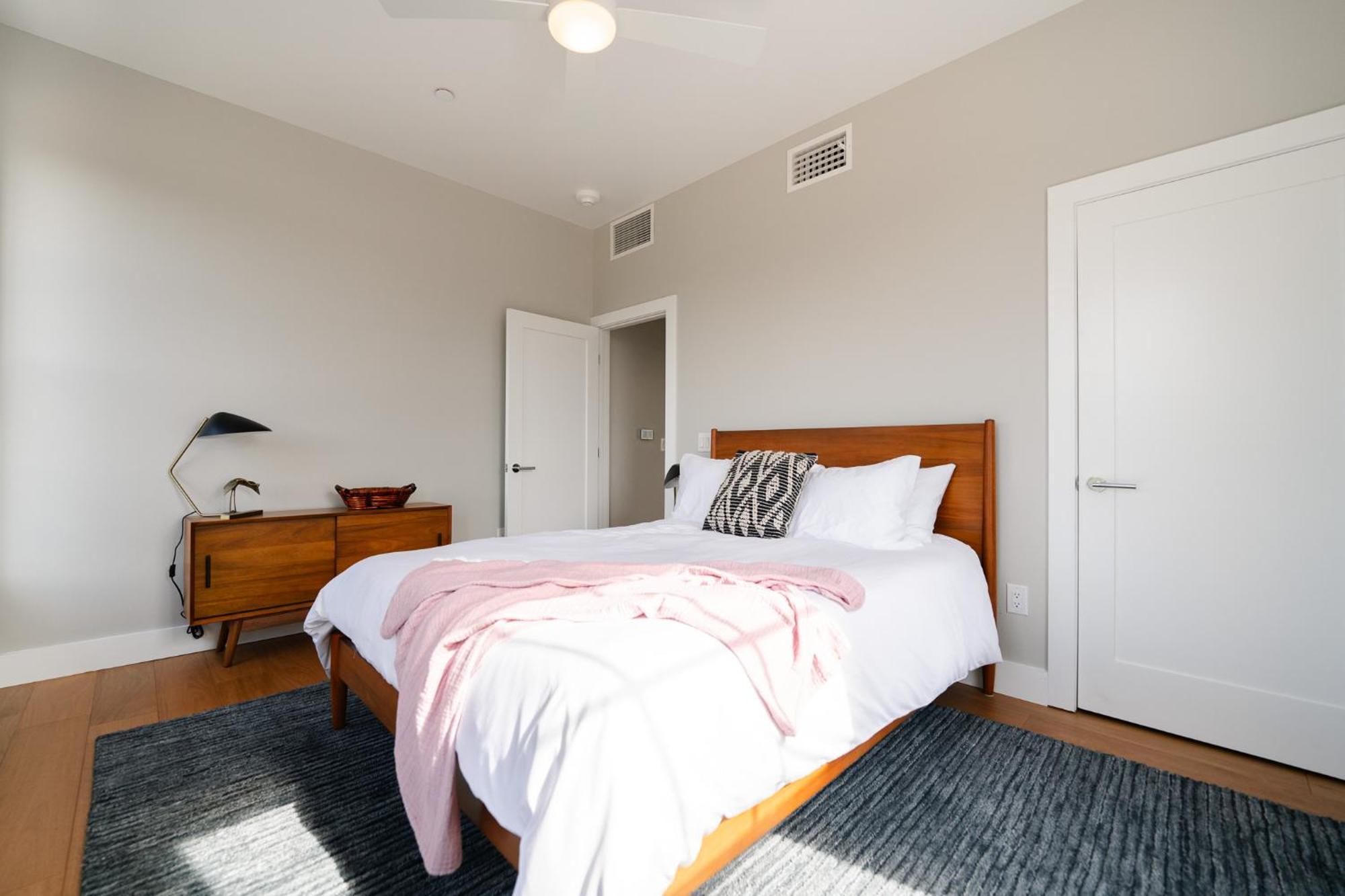 Western 1924 Luxury Lofts Martindale 外观 照片