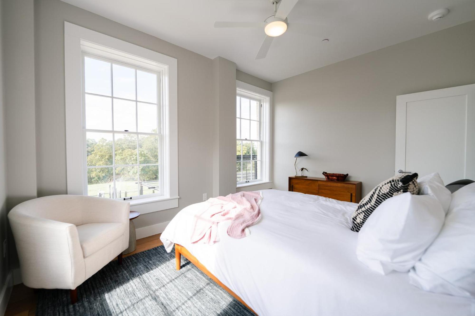 Western 1924 Luxury Lofts Martindale 外观 照片