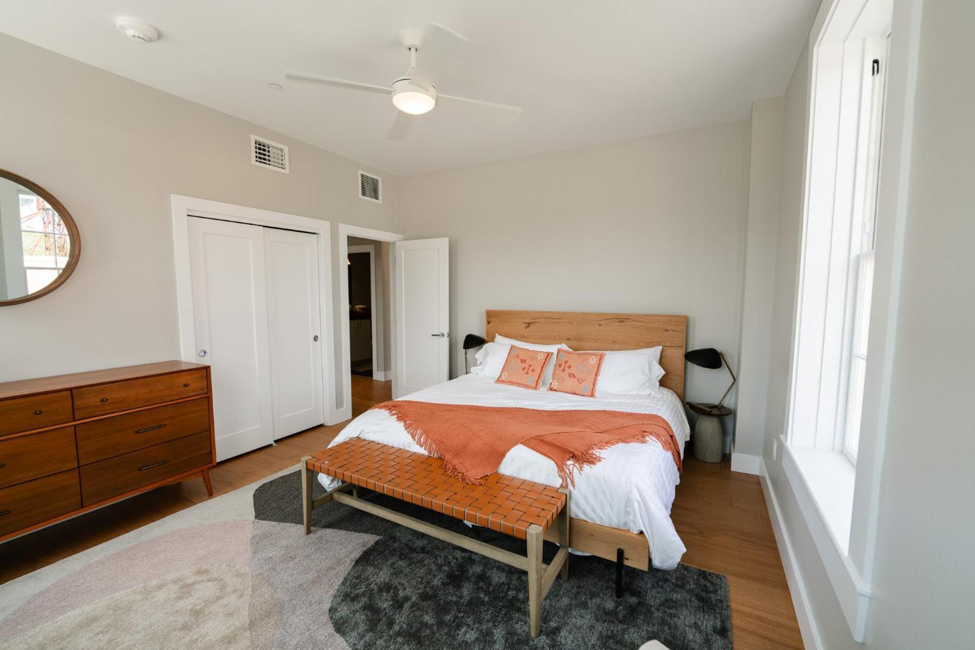 Western 1924 Luxury Lofts Martindale 外观 照片