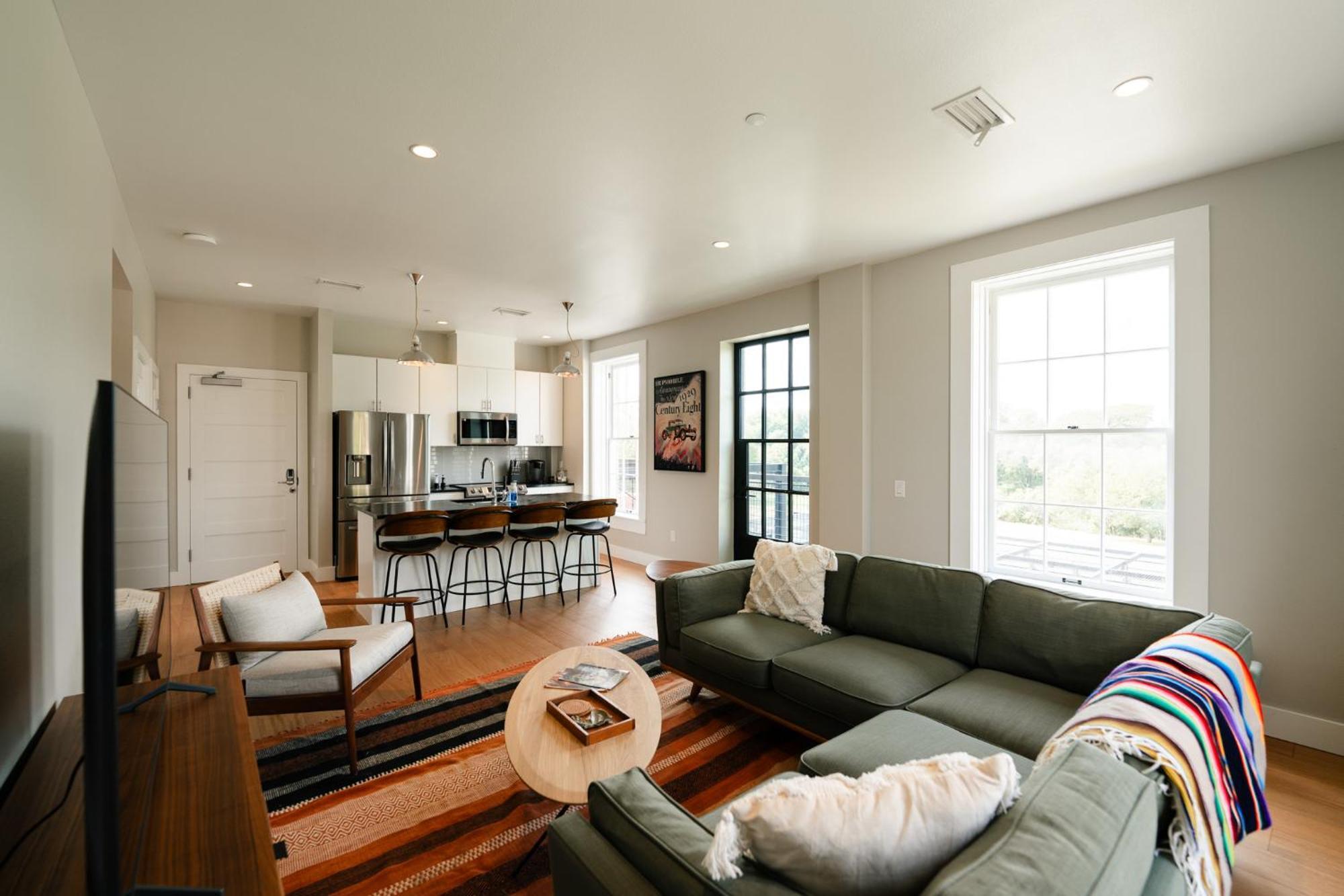 Western 1924 Luxury Lofts Martindale 外观 照片